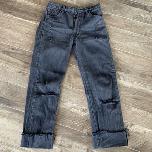 Slight light washed out black vintage Levi’s